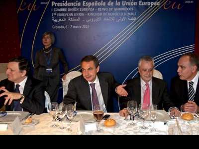 Zapatero junto a Van Rompuy, Barroso y El Fassi