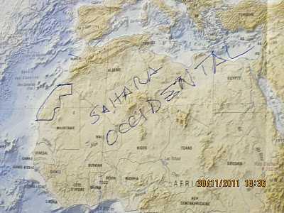 Mapa encontrado en los pasillos del Parlamento Europeo que inclua, antes de la visita de la Delegacin, el Sahara Occidental unido a Marruecos