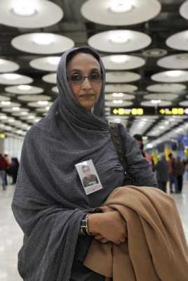 Aminetu Haidar en el aeropuerto de Madrid