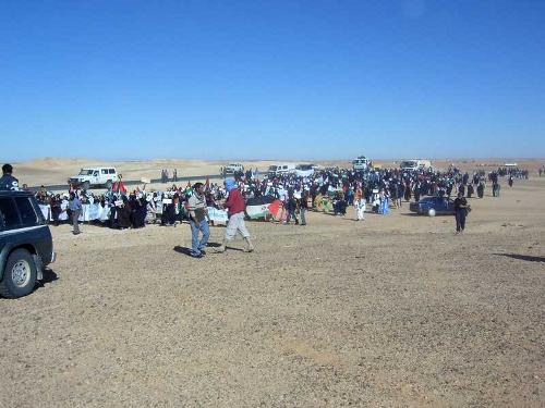 Manifestación a favor de Aminetu en Rabuni (Campamentos de refugiados saharauis en Tinduf-Argelia)