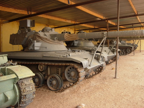Rabuni. Museo de la guerra. Quien fabricara estos tanques capturados al ejercito del sultn?